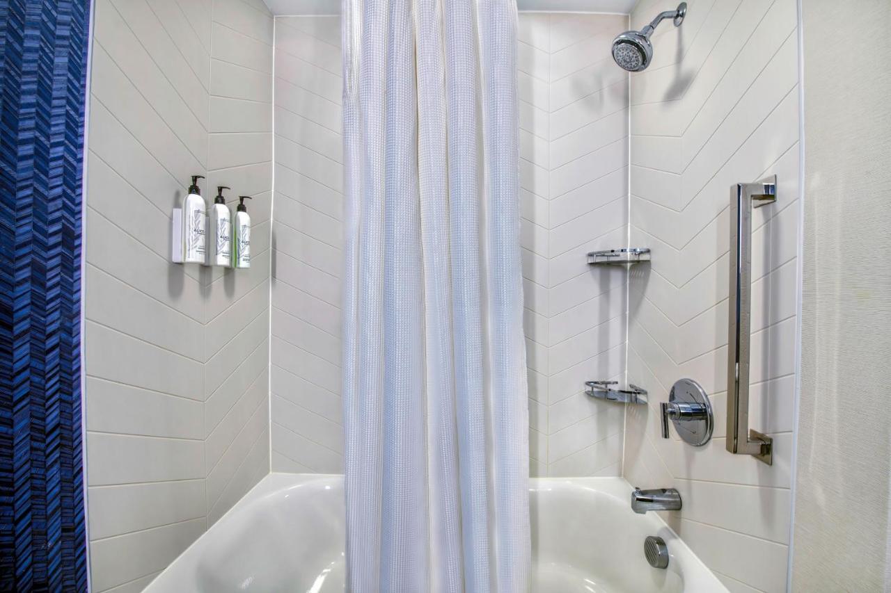 Fairfield & By Marriott Hotel 3*